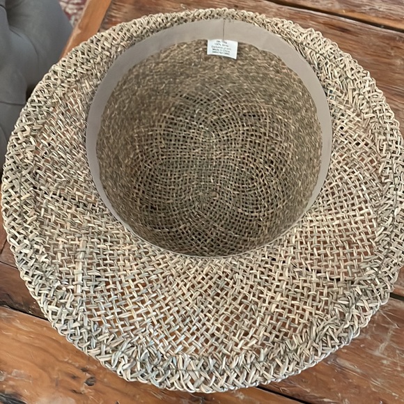 Vintage White Stag,straw hat, w/blue ribbon trim - Picture 3 of 3